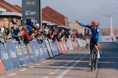 EK-Cyclocross-Middelkerke-_25-08-november-2025-2-PM-50m-20s-C-Lars-Crommelinck-for-GOLAZO