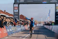 EK-Cyclocross-Middelkerke-_25-08-november-2025-2-PM-50m-21s-C-Lars-Crommelinck-for-GOLAZO-3