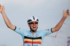 EK-Cyclocross-Middelkerke-_25-09-november-2025-4-PM-56m-10s-C-Lars-Crommelinck-for-GOLAZO-6