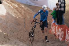 EK-Cyclocross-Middelkerke-_25-09-november-2025-12-PM-24m-49s-C-Lars-Crommelinck-for-GOLAZO